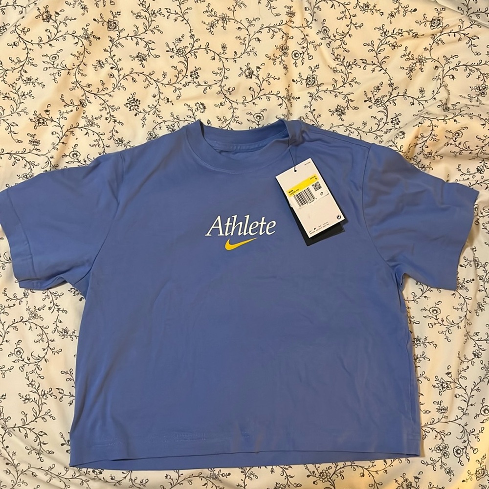 Nike Athlete Top NWT